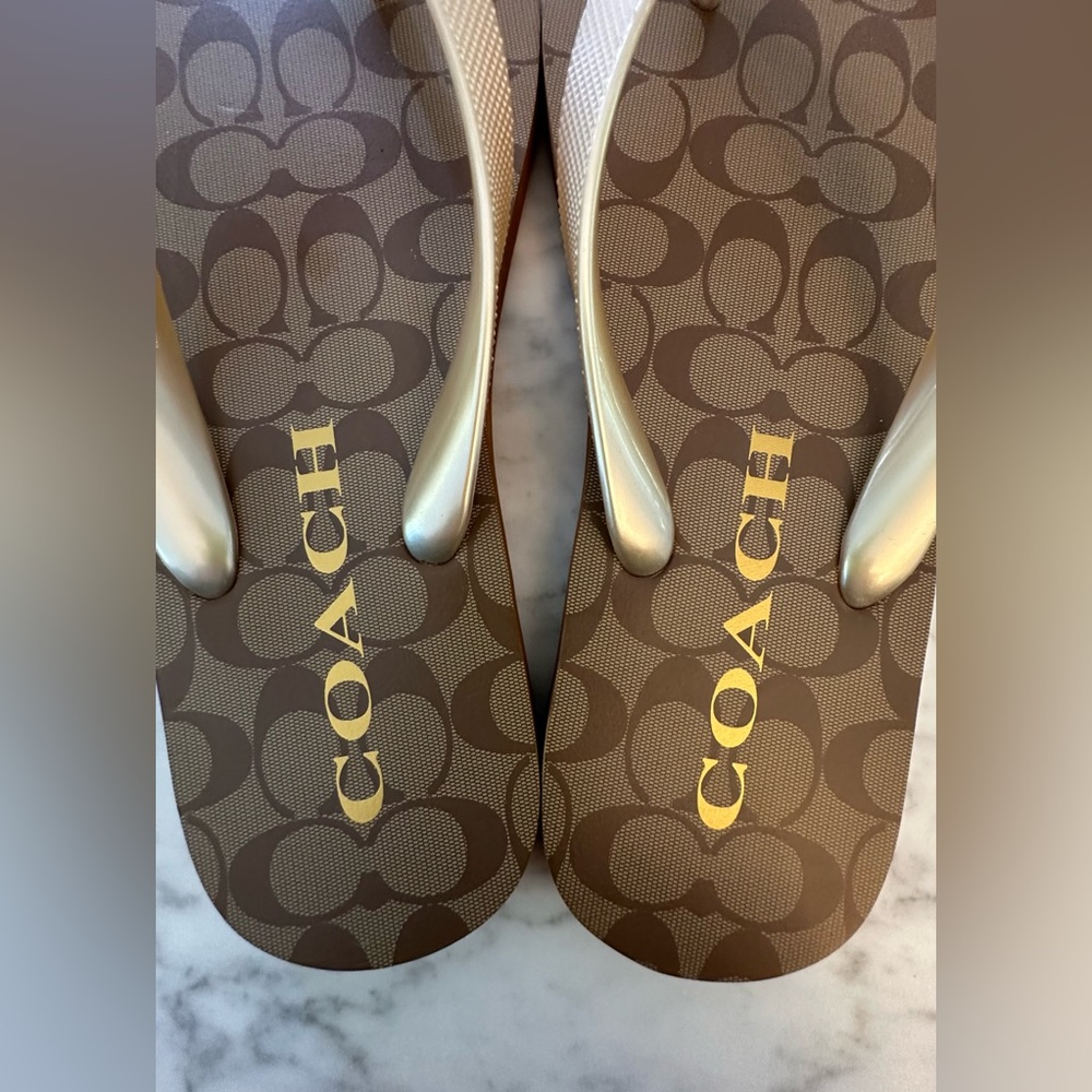 NWT NEW Coach Zak LOGO FLIP FLOP Khaki / Gold SIZE 7 - Picture 3 of 9